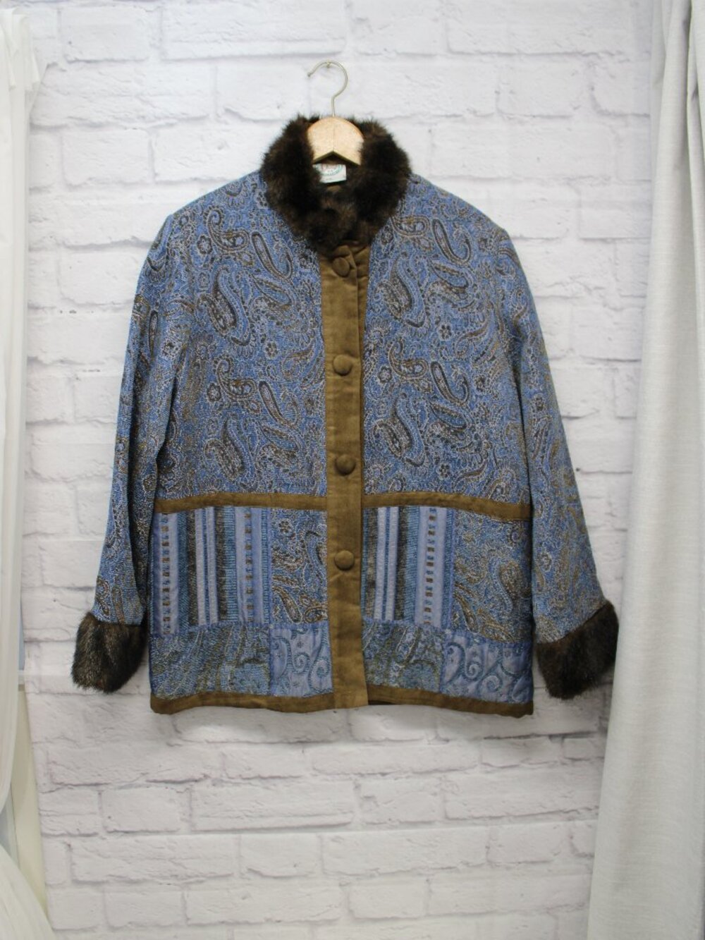 Isabella's Journey L/XL Blue Brown Paisley Tapestry Button Front Faux Fur Jacket